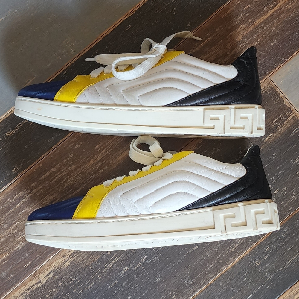 VERSACE SNEAKERS SZ 39.5 - Picture 13 of 16
